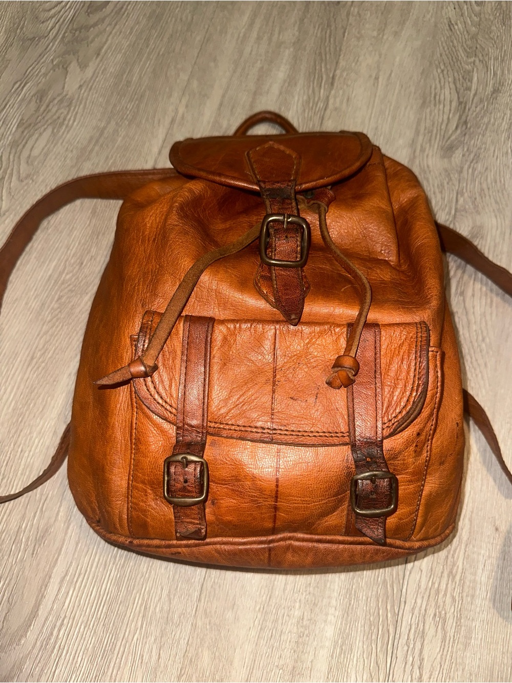 Vtg Distressed Cognac Brown Leather Drawstring Buckle Backpack Rucksack Bag appr